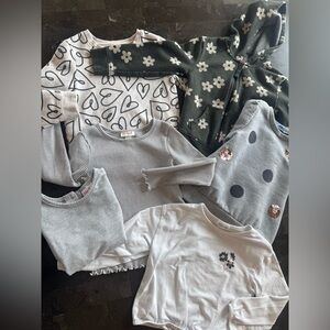 neutral “sad beige” girl lot size 4/5